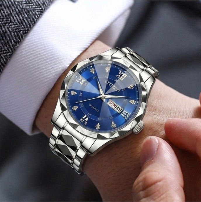 CITIZEN   Couple watch                ⌚️سی تیزن مدلی نو  رفرانس4200GO دارای روز شمار و ایام هفته  طرح الماس بند استیل مقاوم دربرابر آب  قفل کلیپسی  موتور کوارتز