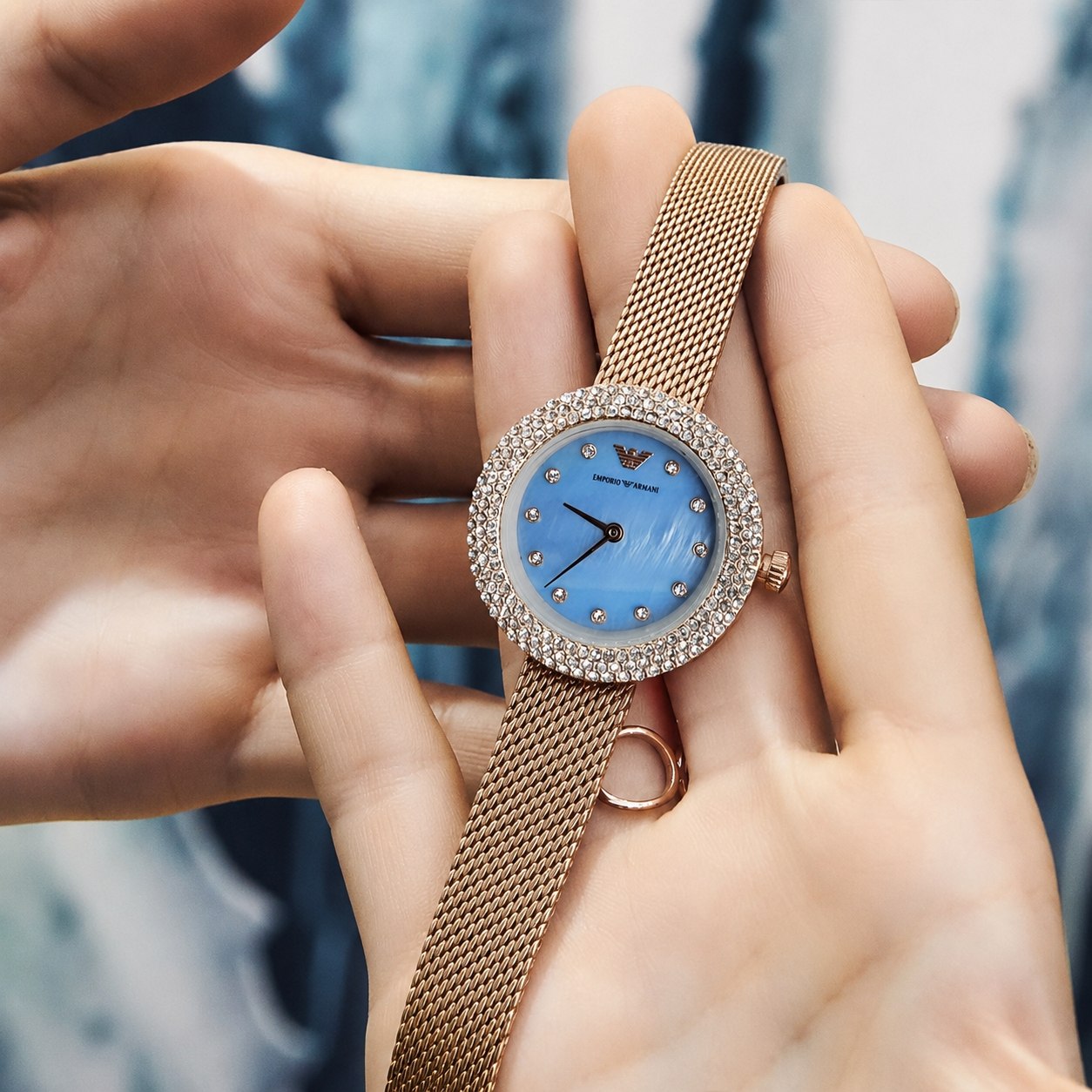 ☑️EMPORIO ARMANI   ♤new collection♤   🛍highe quality                       ⌚️ ساعت زنانه امپوریو آرمانی  قاب نگین کاری درخشان  قفل ریلی  طراحی ظریف  صفحه صدفی بند استیل حصیری موتور کوارتز  خاص وجذاب