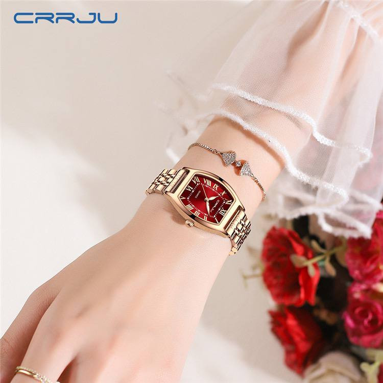 ساعت زنانه برند سرجیو🔥 موتور ژاپن💎 مشخصات ساعت: برند: crrju مدل 5013 موتور ژاپن رنگبندی: رزگلد صفحه مشکی،رزگلد صفحه قرمز و سیلور صفحه مشکی اعداد رومی ضد اب 3atm قطر قاب ۲۷ میل موتور کوارتز رنگ ثابت جعبه مخصوص و دستمال قفل پروانه ای ضامن دار تمام استیل
